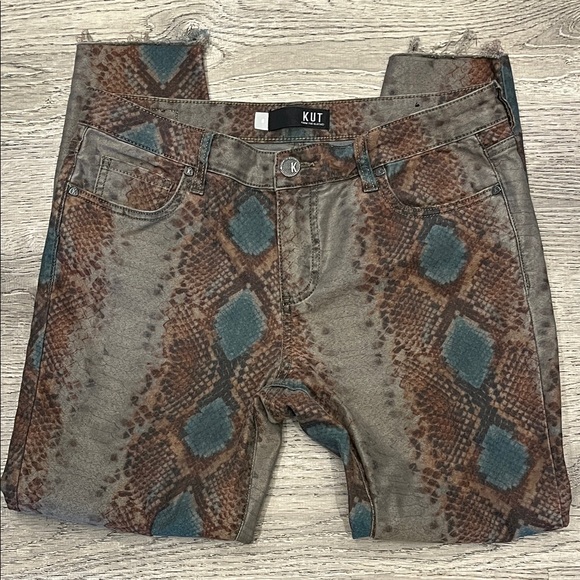 Kut from the Kloth Teal and Brown Snake Print Jeans Size M - Picture 3 of 10